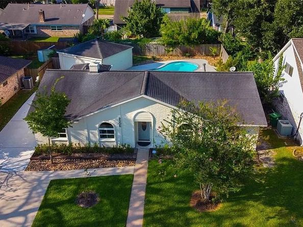 9306 Bankside Drive, Houston TX 77031