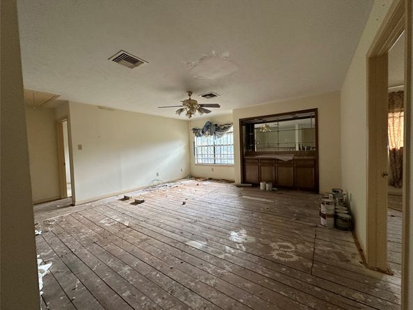 8826 Heatherly Drive, Houston TX 77083