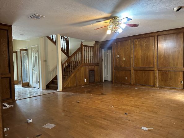 8826 Heatherly Drive, Houston TX 77083