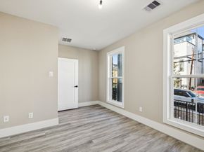 1138 W 16th Street, Houston TX 77008