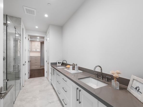 5656 San Felipe Street 1403, Houston TX 77056