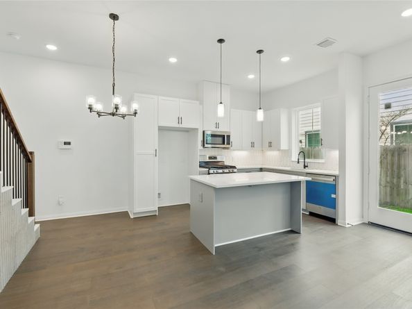 9902 Clark Road I, Houston TX 77076