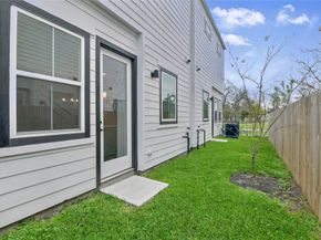 9902 Clark Road I, Houston TX 77076