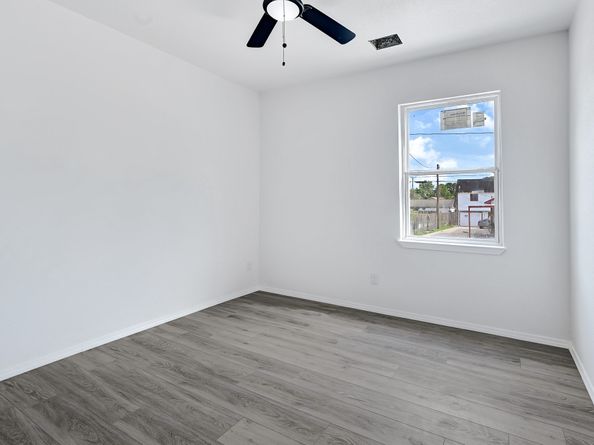 7939 Goode Street, Houston TX 77012