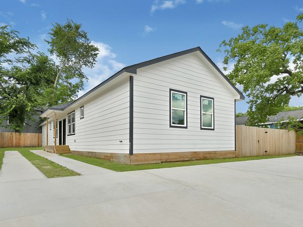 7939 Goode Street, Houston TX 77012