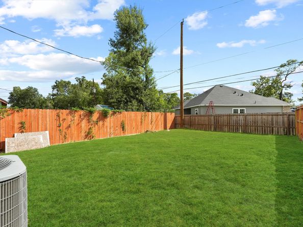 9212 Arvin Street, Houston TX 77028