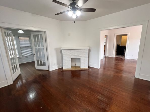 5125 Polk Street, Houston TX 77023