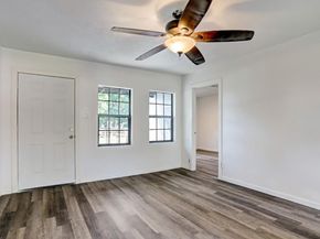 513 Mayford Street, Houston TX 77076