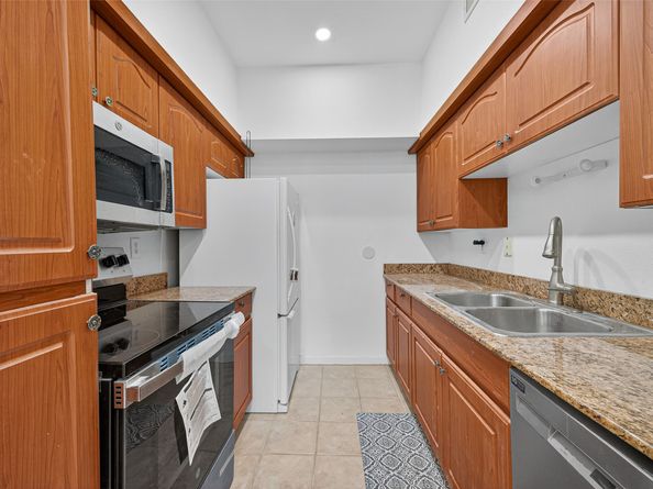 4041 Drake Street 203, Houston TX 77005