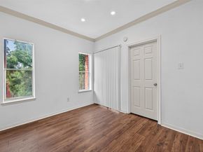 4041 Drake Street 203, Houston TX 77005