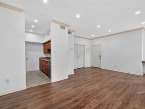 4041 Drake Street 203, Houston TX 77005
