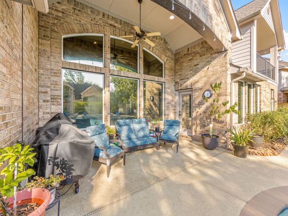 50 N Beech Springs Circle, The Woodlands TX 77389