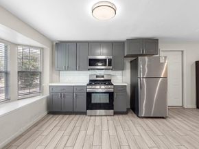 5747 Fontenelle Drive, Houston TX 77035