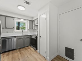 7 Starrush Court, The Woodlands TX 77380