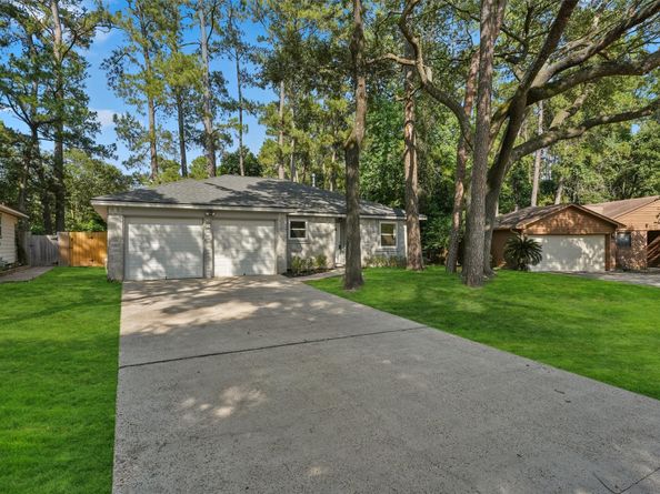 7 Starrush Court, The Woodlands TX 77380