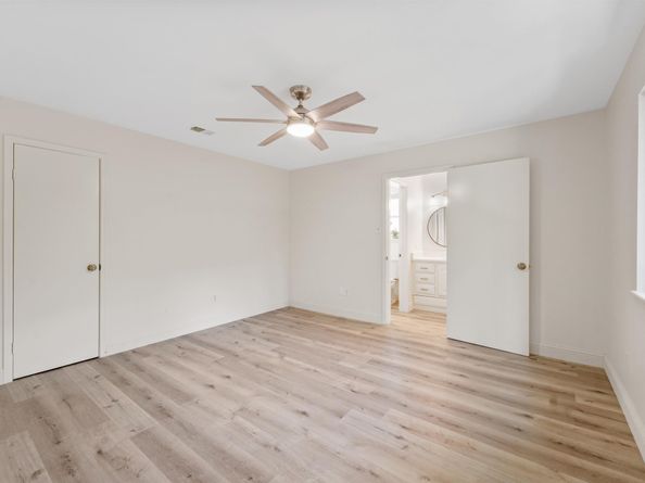7 Starrush Court, The Woodlands TX 77380