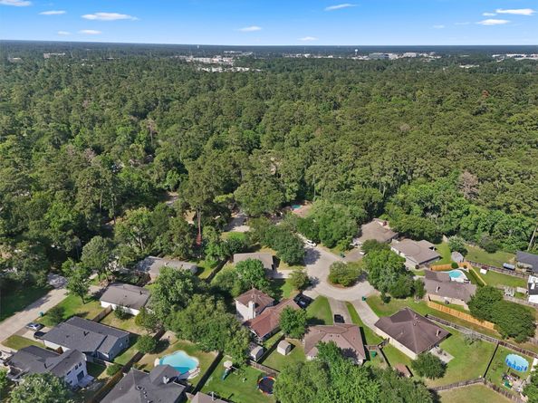 7 Starrush Court, The Woodlands TX 77380