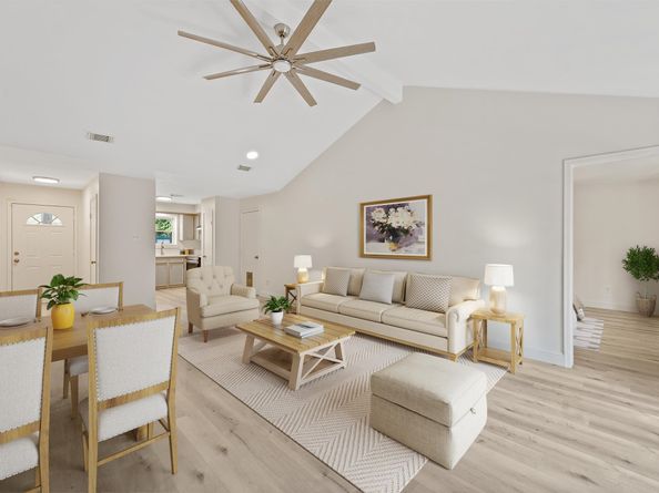 7 Starrush Court, The Woodlands TX 77380