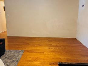 10313 E Blades Street, Houston TX 77016