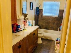 10313 E Blades Street, Houston TX 77016
