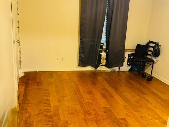 10313 E Blades Street, Houston TX 77016
