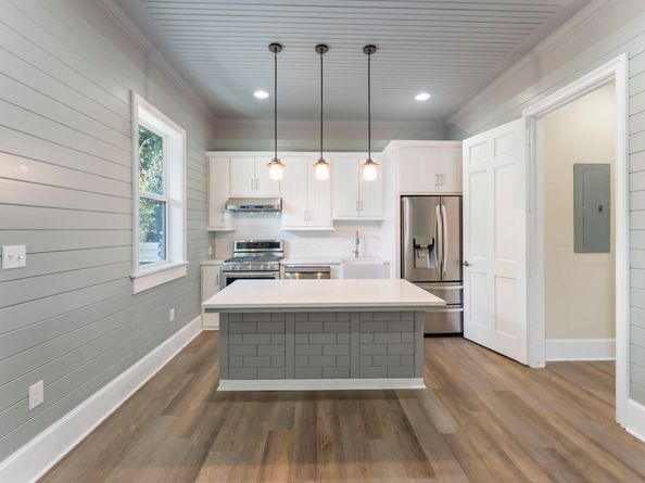 5036 Golden Forest Drive, Houston TX 77091