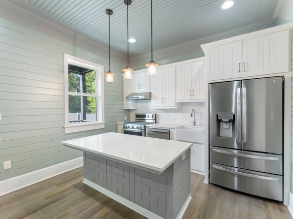 5036 Golden Forest Drive, Houston TX 77091