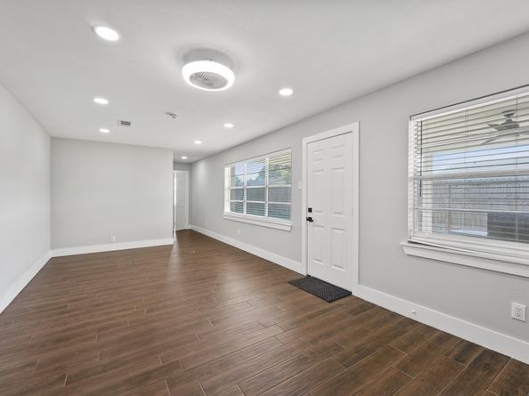550 Slumberwood Drive, Houston TX 77013
