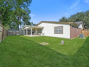 550 Slumberwood Drive, Houston TX 77013