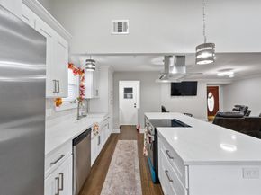 550 Slumberwood Drive, Houston TX 77013
