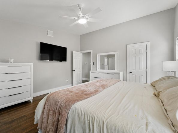 550 Slumberwood Drive, Houston TX 77013