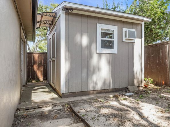831 Merrick Drive, Sugar Land TX 77478