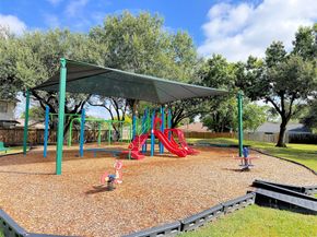 4803 Shadowdale Drive, Houston TX 77041