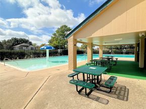 4803 Shadowdale Drive, Houston TX 77041