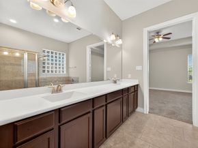 4926 Thunder Creek Ln, Sugar Land TX 77479