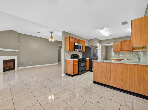 13707 Sablegarden Lane, Houston TX 77014