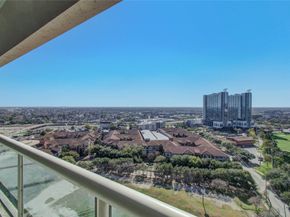 1701 Hermann Drive 20D, Houston TX 77004