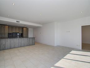 1701 Hermann Drive 20D, Houston TX 77004