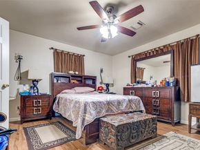 9101 NE Homewood Lane NE, Houston TX 77078