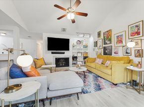 2829 Timmons Lane 184, Houston TX 77027