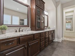 75 W Sawyer Ridge Drive, The Woodlands TX 77389