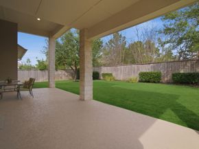 75 W Sawyer Ridge Drive, The Woodlands TX 77389