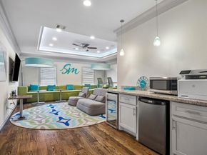 638 Heights Boulevard, Houston TX 77007