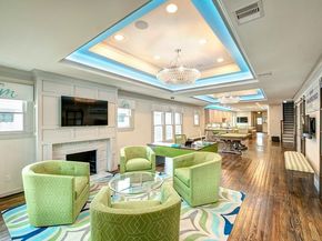 638 Heights Boulevard, Houston TX 77007
