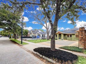 638 Heights Boulevard, Houston TX 77007