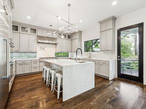 1010 Waltway Drive, Houston TX 77008