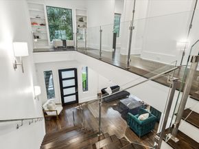 1010 Waltway Drive, Houston TX 77008