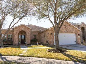 16715 Bending Creek Ln, Friendswood TX 77546