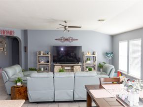 16715 Bending Creek Ln, Friendswood TX 77546