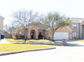 16715 Bending Creek Ln, Friendswood TX 77546